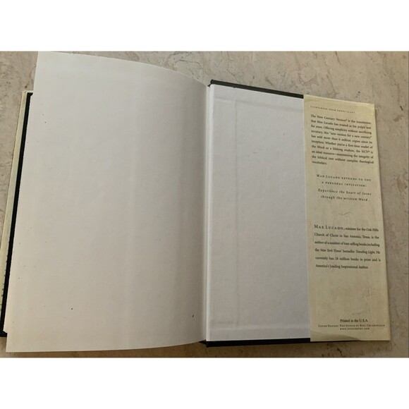 THE DEVOTIONAL BIBLE: EXPERIENCING THE HEART OF JESUS By Max Lucado - Hardcover - Picture 13 of 13